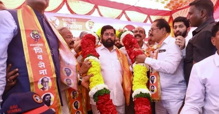 कल्याण श्री मलंगगड येथे मुख्यमंत्री एकनाथ शिंदे यांनी घेतल श्री मच्छिंद्रनाथांचे भक्तीभावाने दर्शन.