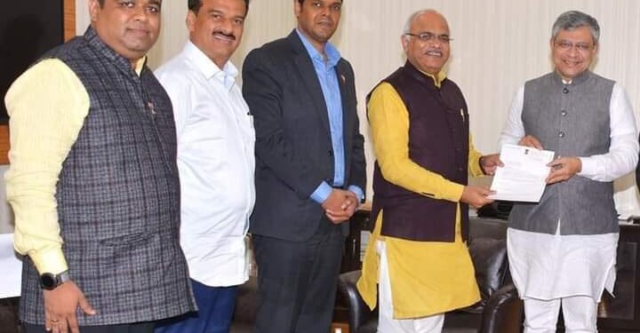 ठाणे रेल्वे स्टेशनच्या विकासासाठी ८०० कोटी रुपयांची निविदा, भाजपाच्या प्रयत्नांना यश, पंतप्रधान मोदी, रेल्वेमंत्री वैष्णव यांचे मानले आभार