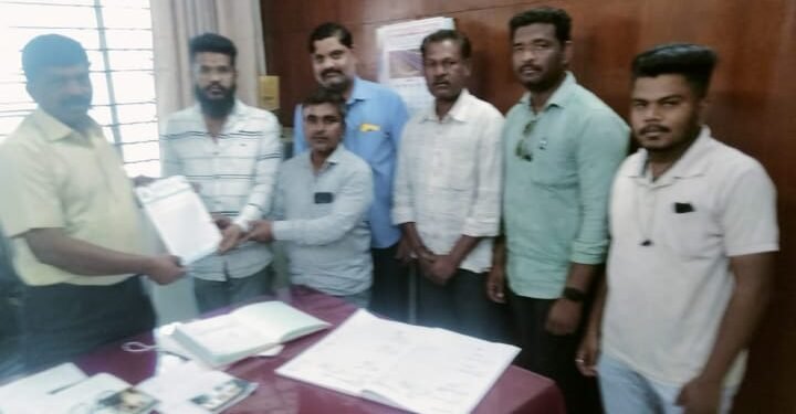 वलनेस हॉस्पिटल मधील मृत कामगार शरद भोरे यांच्या कुटुंबाला ५० लाखाची आर्थिक मदत करा: सेवक आरोग्य कामगार संघटनेची मागणी.