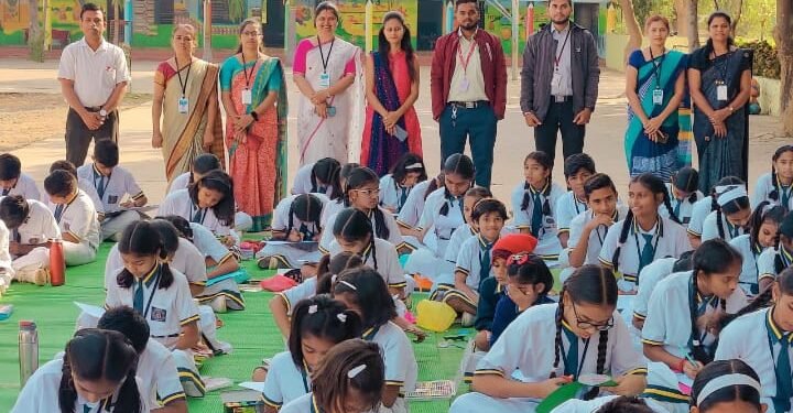 राजुरा येथील इन्फंट कॉन्व्हेंट येथे ॲक्सिस बँकेतर्फे विविध स्पर्धांचे आयोजन.