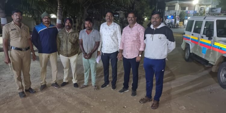 कोंढवा पोलिस स्टेशन ची उलेखणीय कामगिरी.. जबरी चोरीच्या ३ गुन्हयात ५ वर्षेपासुन फरारी असणारा आरोपी अटक