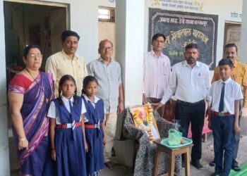 जनता हायस्कूल डेपो शाखा बल्लारपूर येथे संत श्री सेवालाल महाराज जयंती उत्साहात साजरी.