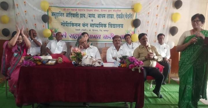 निश्चयी परिश्रमाने यशाची हमखास प्राप्ती; दहाव्या वर्गातील विद्यार्थ्यांच्या संयुक्त निरोप समारंभात डॉ. मंजुषा सावरकर यांचे प्रतिपादन.