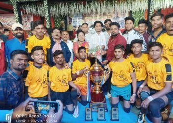 बल्लारपूर तालुका प्रो कबड्डी लीग “भव्य आमदार चषक” का आयोजन संपन्न, चंदनसिंह चंदेल के हाथो पुरस्कार वितरित.