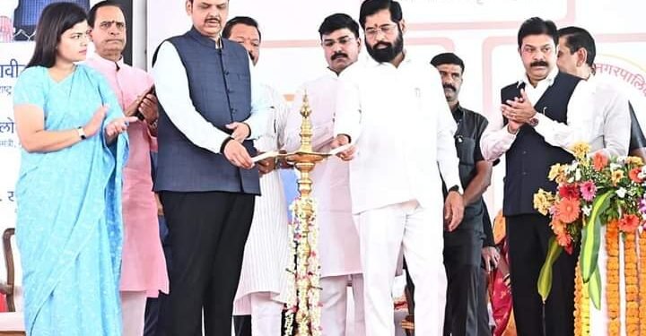 मुंबई शहरातील विविध विकास कामांचा शुभारंभ सोहळा मुख्यमंत्री शिंदे व उपमुख्यमंत्री फडणवीस यांच्या उपस्थितीत चेंबूर येथे संपन्न.