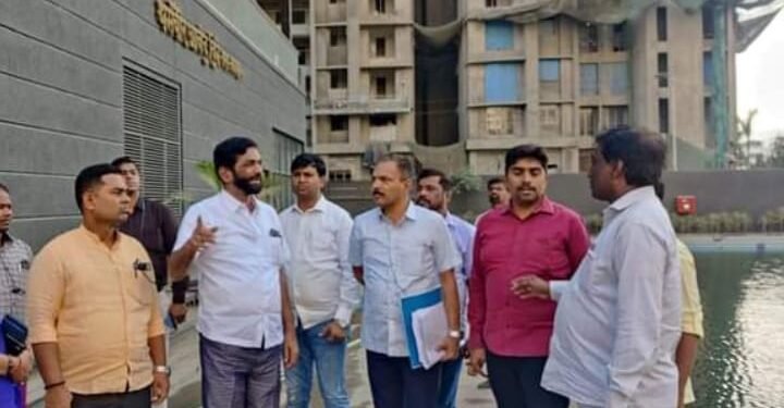 ठाणे: ऑलिम्पिक दर्जाचा जलतरण तलाव विनावापर पडून, प्रशासनाच्या गलथान कारभारावर आ. केळकर संतप्त.