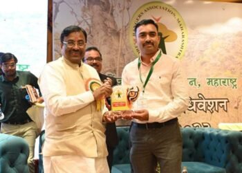 वनपरिक्षेत्र अधिकारी यांचा वनाचे रक्षण व संवर्धन करण्‍यात सिंहाचा वाटा: ना. सुधीर मुनगंटीवार