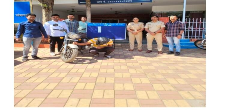 चेन स्नॅचिंग करणा-या सराईत गुन्हेगारास बिबवेवाडी पोलीसांनी केली अटक