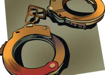 महीलांशी मोबाईल फोनवर संपर्क साधून लज्जा उत्पन्न होईल असे वर्तन व फसवणूक करणाऱ्या आरोपींचा दिल्ली येथे शोध घेउन अटक शिवाजीनगर पोलीस ठाणेच्या पो.उ.नि मनीषा जाधव व पोलीस पथक यांची दिल्ली येथे कारवाई