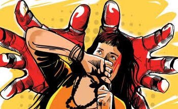 महाराष्ट्र: नराधम मुख्याध्यापकाने केला शेतात एकटी असलेल्या 29 वर्षीय विवाहित महिलेवर बलात्कार.