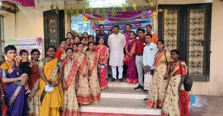 वाशिम येथे उत्पादित वस्तूंचे प्रदर्शन व विक्री मेळावा, बचत गटांच्या प्रगतीसाठी सर्वतोपरी सहकार्याची भूमिका : जि.प.अध्यक्ष चंद्रकांत ठाकरे