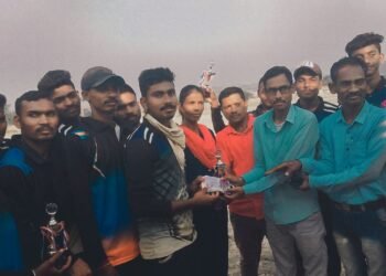 अहेरी तालुक्यातील चिंतलगुड्डा येते टेनिस बाल क्रिकेट स्पर्धेचे बक्षिस वितरण संपन्न.