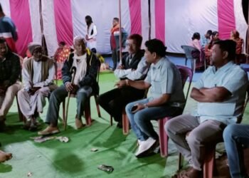 मथुरानगर येथील पूजा कार्यक्रमात माजी आमदार दिपकदादा आत्राम यांची उपस्थिती, मंगल मिस्त्री महाराज यांच्या समाधीस्थळाचे घेतले दर्शन.