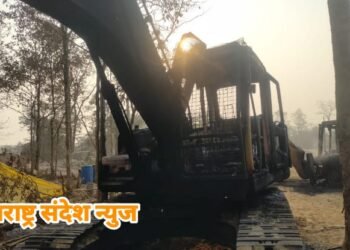 दक्षिण गडचिरोलीत पुन्हा एकदा नक्षलवादी सक्रिय, एटापल्ली तालुक्यात नक्षलवाद्यांकडून वाहनांची जाळपोळ.