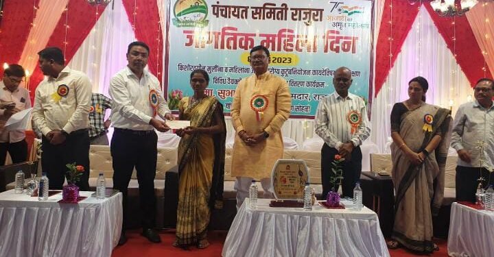 जगाला सुंदर करण्यात कर्तुत्वान महिला शक्तींचे अनमोल योगदान : आमदार सुभाष धोटे