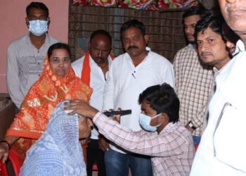 गाळण येथे निर्मल फाउंडेशनच्या वतीने मोफत मोतीबिंदू शस्त्रक्रिया शिबिराचे आयोजन.