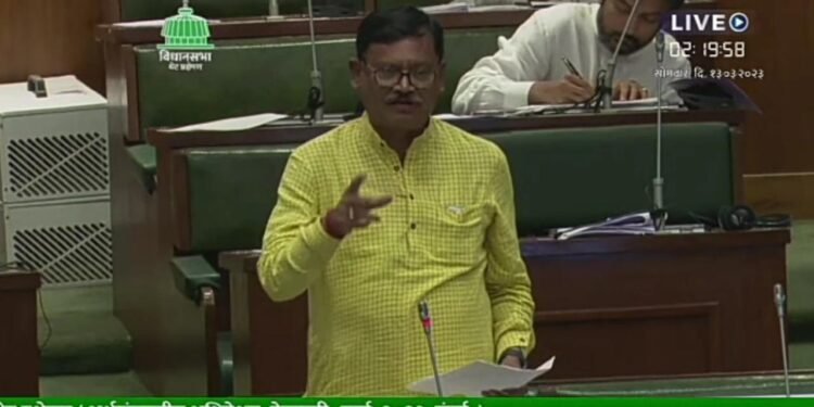 राजुरा क्षेत्रातील पुरातन मंदिरे व माणिकगड किल्ल्याचे होणार संवर्धन, आमदार सुभाष धोटेंच्या प्रश्नावर मंत्री मुनगंटीवार यांचे विधिमंडळात आश्वासन.