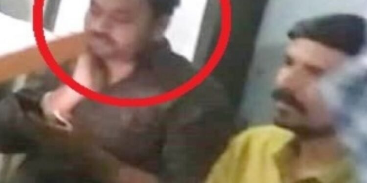 लाचखोर सचिन पडलवार लाचलुचपत प्रतिबंधक विभागाच्या जाळ्यात, सावनेर नगर परिषद मध्ये लाच स्वीकारताना रंगेहात अटक.