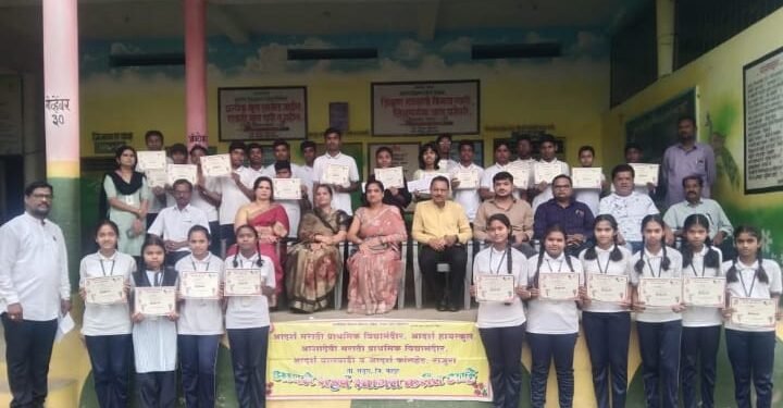 राजुरा शहरात परीक्षा योद्धा चित्रकला स्पर्धेचा बक्षीस वितरण समारोह संपन्न.