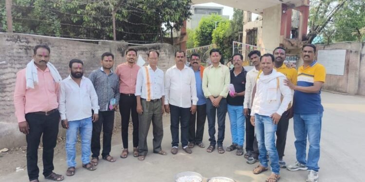 हिंगणघाट पि. व्ही. टेक्स्टाईल्स कामगार सहकारी पत संस्थेचे जय विदर्भ कामगार विकास आघाडीचा विजय.