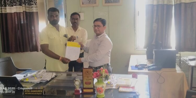 गोंडवाना गणतंत्र पार्टीचा महाराष्ट्र राज्य मध्यवर्ती कर्मचारी संघटनेच्या राज्यव्यापी काम बंद आंदोलनाला समर्थन.