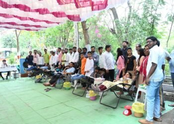 छत्रपती संभाजी महाराज बलिदान दिनानिमित्त रक्तदान शिबिर, शिवप्रतिष्ठान हिंदुस्थान हिंगणघाट शाखेच्या वतीने रक्तदान यज्ञाचे आयोजन.