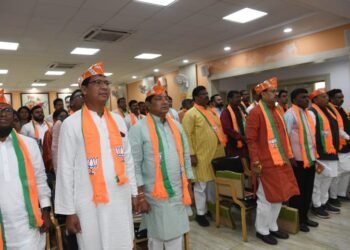 दिल्ली प्रदेश कार्यालय येथे भाजपा अनुसूचित जनजाती मोर्चाच्या आढावा व नियोजन बैठकीला महामंत्री अनुसुचित जनजाती खा. अशोक नेते यांची उपस्थिती.