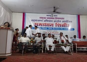 प्रशासकीय कामांच्या सुलभतेसाठी कलोडे सभागृह हिंगणघाट येथे समाधान शिबीराचे आयोजन.