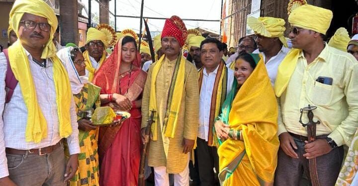 चंद्रपूरच्या आराध्य दैवत माता महाकालीच्या चैत्र यात्रेला माजी आमदार दिपक दादा आत्राम यांच्या उपस्थितीत सुरुवात.