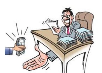 नागपुर येथील सहायक कामगार आयुक्ताला लाच स्वीकारताना पकडले, सीबीआयने ठोकल्या बेड्या.