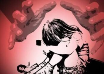 12 वर्षीय अल्पवयीन विद्यार्थीनिवर  मुख्याध्यापकानी केला विनयभंगाचा प्रयत्न, हिंगणघाट पोलिसांनी शिक्षकास ठोकल्या बेड्या.