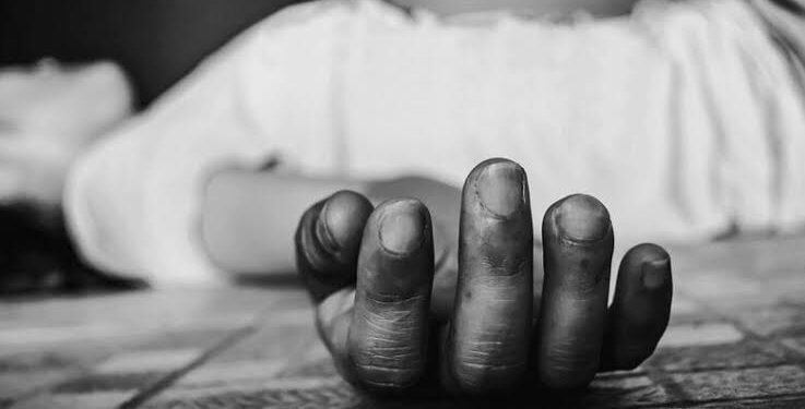 मुंबईत भावाच्या अत्याचाराला कंटाळून 14 वर्षीय बहिणीची आत्महत्या, कुर्ला पश्चिम येथील घटना.