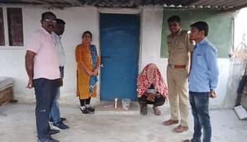 वर्धा: शेतात बांधलेल्या झोपडीत चालवत होता अवैध देहविक्रीचा व्यवसाय, एका महिलेसह आरोपी दलाला अटक.