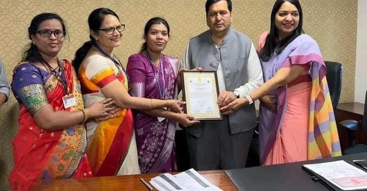 पोषण ट्रॅकर एप्लीकेशन मध्ये उत्कृष्ट काम, भंडारा जिल्हा प्रथम पुरस्काराने सन्मानित.