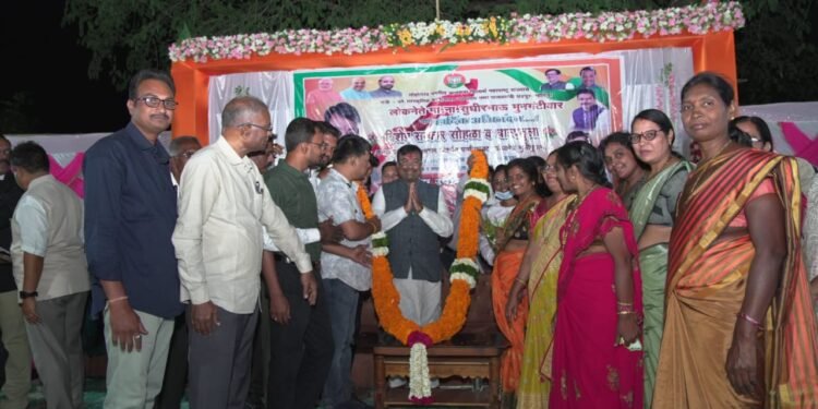 तोहगावच्या विकासासाठी निधी कमी पडू देणार नाही वन, सांस्कृतिक कार्य, मत्स्य व्यवसाय मंत्री सुधीर मुनगंटीवार यांची ग्वाही.