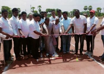 सिरोंचा तालुक्यातील टेकडा ताल्ला येथील भव्य टेनिस बॉल सामन्याचे माजी आमदार दिपक दादा आत्राम यांच्या हस्ते उदघाटन.