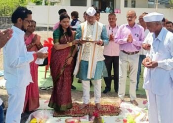 पाचोरा येथे सिद्धिविनायक मल्टीस्पेशालिटी हॉस्पिटलचे संचालक डॉ. स्वप्निल पाटील यांच्या नवीन हॉस्पिटलचे भूमिपूजन.