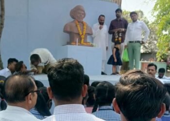 क्रांती सूर्य महात्मा ज्योतिबा फुले यांच्या जयंती निमीत्त हिंगणघाट येथे अभिवादन सोहळा संपन्न.