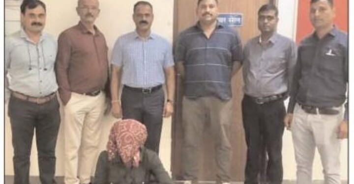 पोलीस अधीक्षकाच्या नावाने पोलिसांनाच लावला चुना, मोठ्या शिताफिने पोलिसांनी आरोपीला ठोकल्या बेड्या.