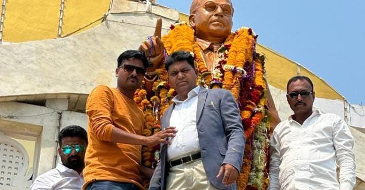 उमेश वावरे मित्र परिवार हिंगणघाटच्या वतीने विश्वरत्न डॉ. बाबासाहेब आंबेडकर यांची १३२ वी जयंती उत्साहात साजरी.