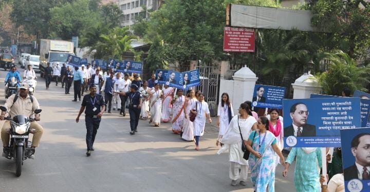 पुणे: बार्टी मुख्यालयात डॉ. बाबासाहेब आंबेडकर यांची 132 वी जयंती उत्साहात साजरी.