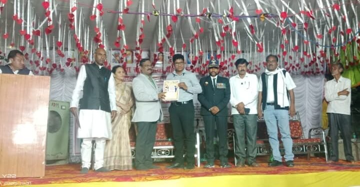 सावनेर येथे महात्मा ज्योतिबा फुले तथा डॉ. बाबासाहेब आंबेडकर यांची जयंती उत्साहात साजरी.