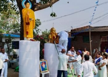 तक्षशिला बुद्ध विहार ब्राम्हणी येथे डॉ. बाबासाहेब आंबेडकर यांची जयंती उत्साहात साजरी.