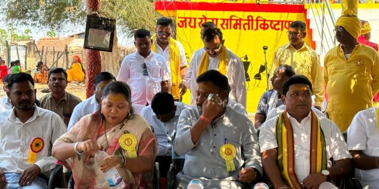 किष्टापूर येथे बिरसा मुंडा व कुपारलिंगो पुतळ्याचे अनावरण; स्वातंत्र्याच्या लढयात आदिवासी योद्धांची भूमिका मोलाची मा. आ. दिपकदादा आत्राम यांचे प्रतिपादन