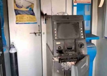 नागपूर शहरात बॅकेचे एटीएम मशीन चोरट्या कडून गॅस कटर फोडण्याच्या प्रयत्न.