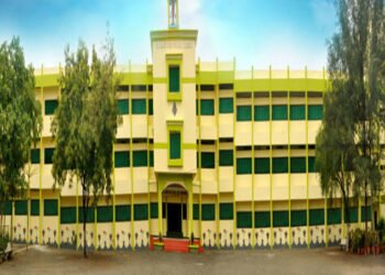 सेन्ट जॉन स्कूल हिंगणघाट येथील फी न भरल्यामुळे पाल्याचा पुढील वर्गात प्रवेश नाकारला. विद्यार्थ्याचे भवितव्य होणार बर्बाद?