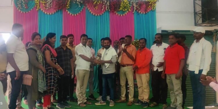 राष्ट्रवादी काँग्रेस पक्षाला रामराम ठोकत, अनेकांचा आविसं व अजयभाऊ मित्रा परिवार मध्ये जाहीर प्रवेश