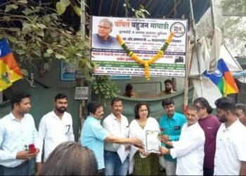 कामगार दिन आणि महाराष्ट्र दिन निमित्त मानखुर्द येथिल शिवाजीनगर येथे वंचित बहुजन आघाच्या रिक्षा स्टॅन्डचे लोकार्पण.