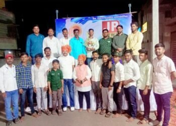 विठ्ठल ठोंबरे पाटील JP News मराठी तर्फे सन्मानचिन्ह देऊन सन्मानित करण्यात आले.