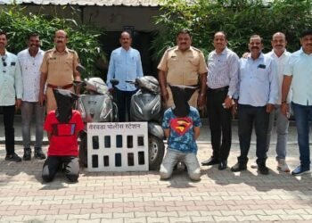 रात्रीच्या वेळी मोबाईल जबरी चोरी करणारे आरोपी येरवडा तपास पथकाकडून रंगेहात पकडले